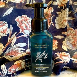 Bath and Body Works Eucalyptus and Tea Foaming Hand Soap